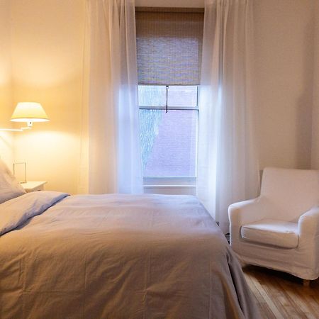 Heart Of Mtr For Memorable Experience 7Minmetro 2 Backyard Fully Equipped Villa Montreal Ngoại thất bức ảnh
