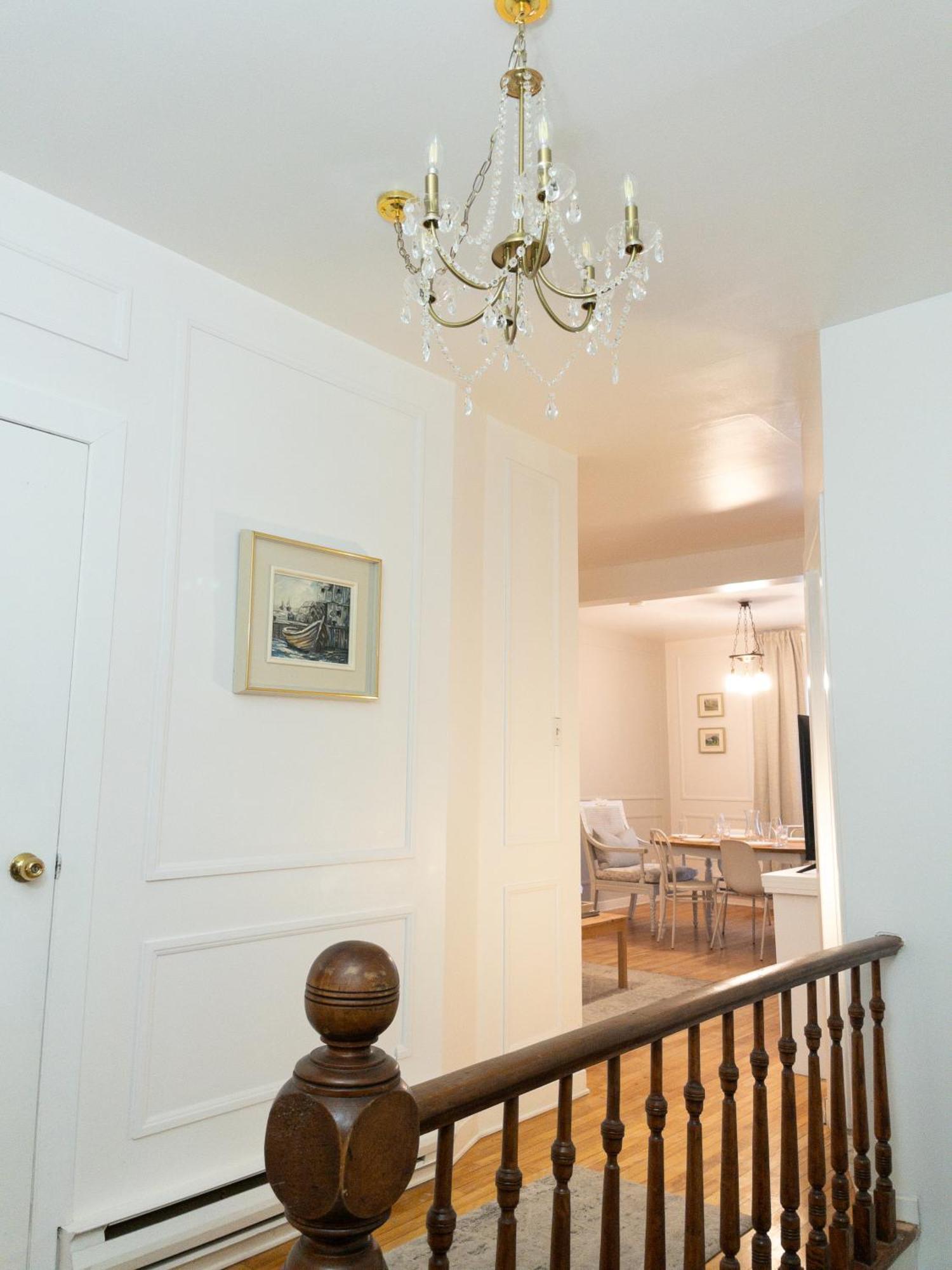 Heart Of Mtr For Memorable Experience 7Minmetro 2 Backyard Fully Equipped Villa Montreal Ngoại thất bức ảnh