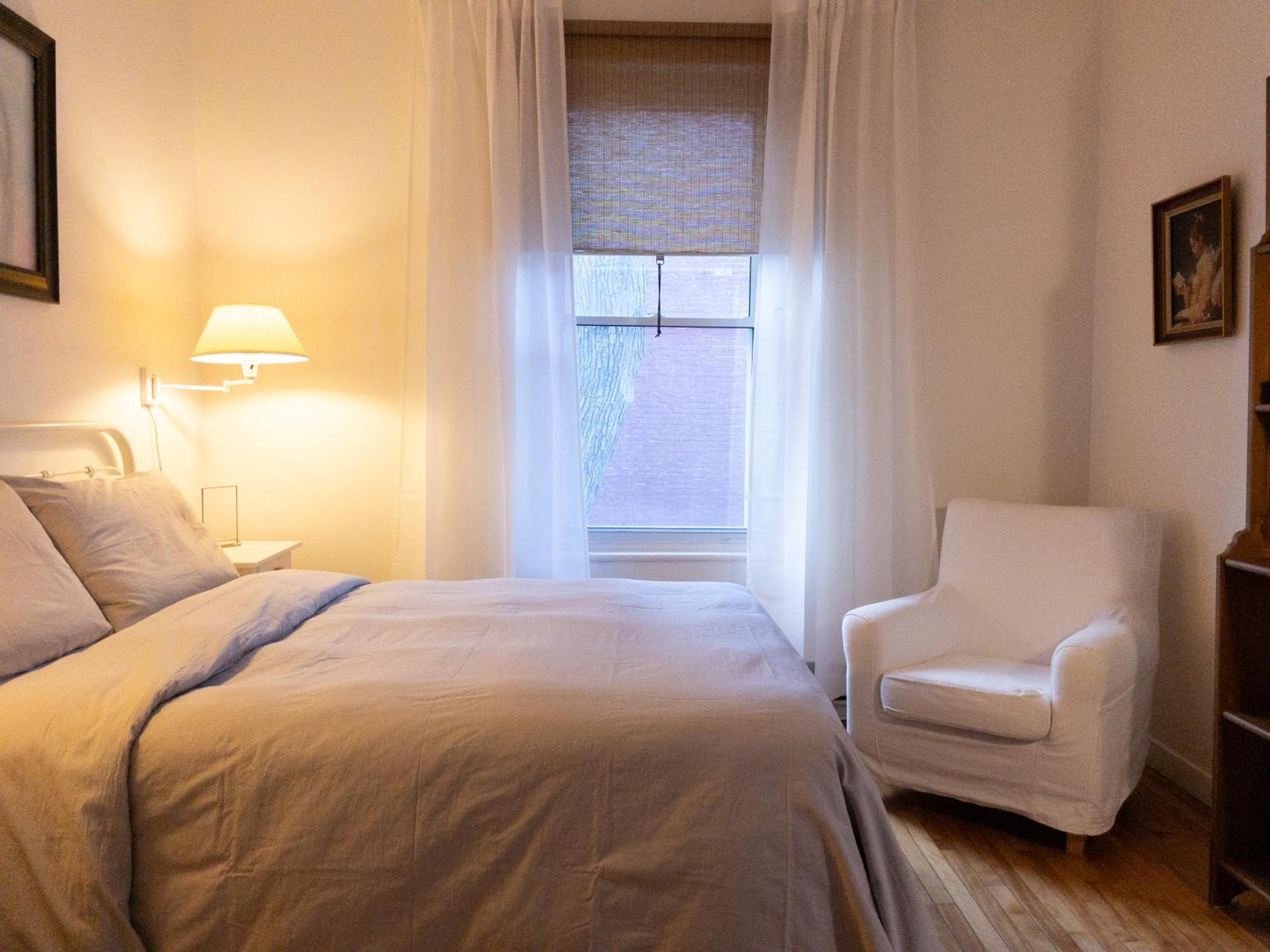 Heart Of Mtr For Memorable Experience 7Minmetro 2 Backyard Fully Equipped Villa Montreal Ngoại thất bức ảnh