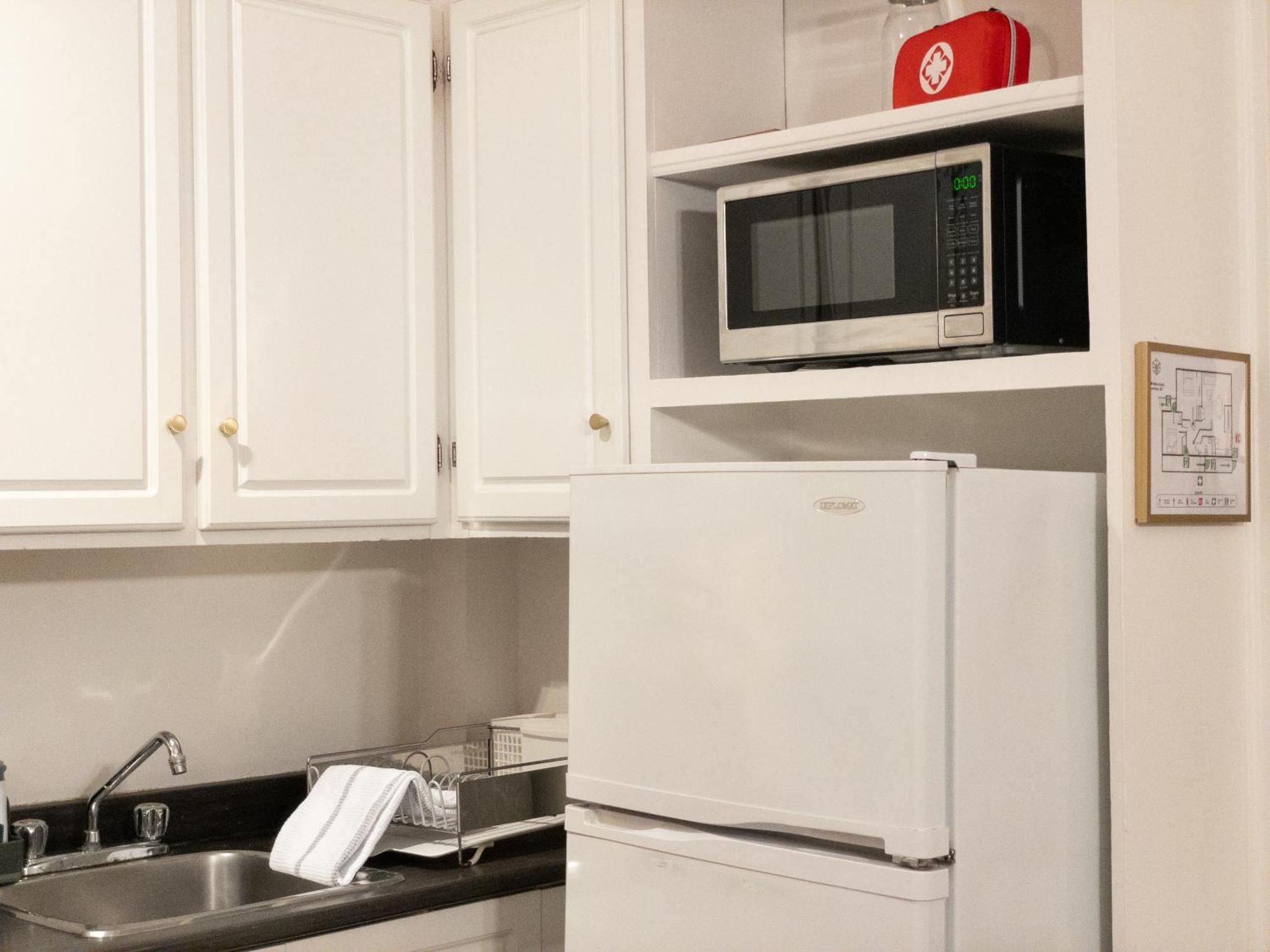 Heart Of Mtr For Memorable Experience 7Minmetro 2 Backyard Fully Equipped Villa Montreal Ngoại thất bức ảnh